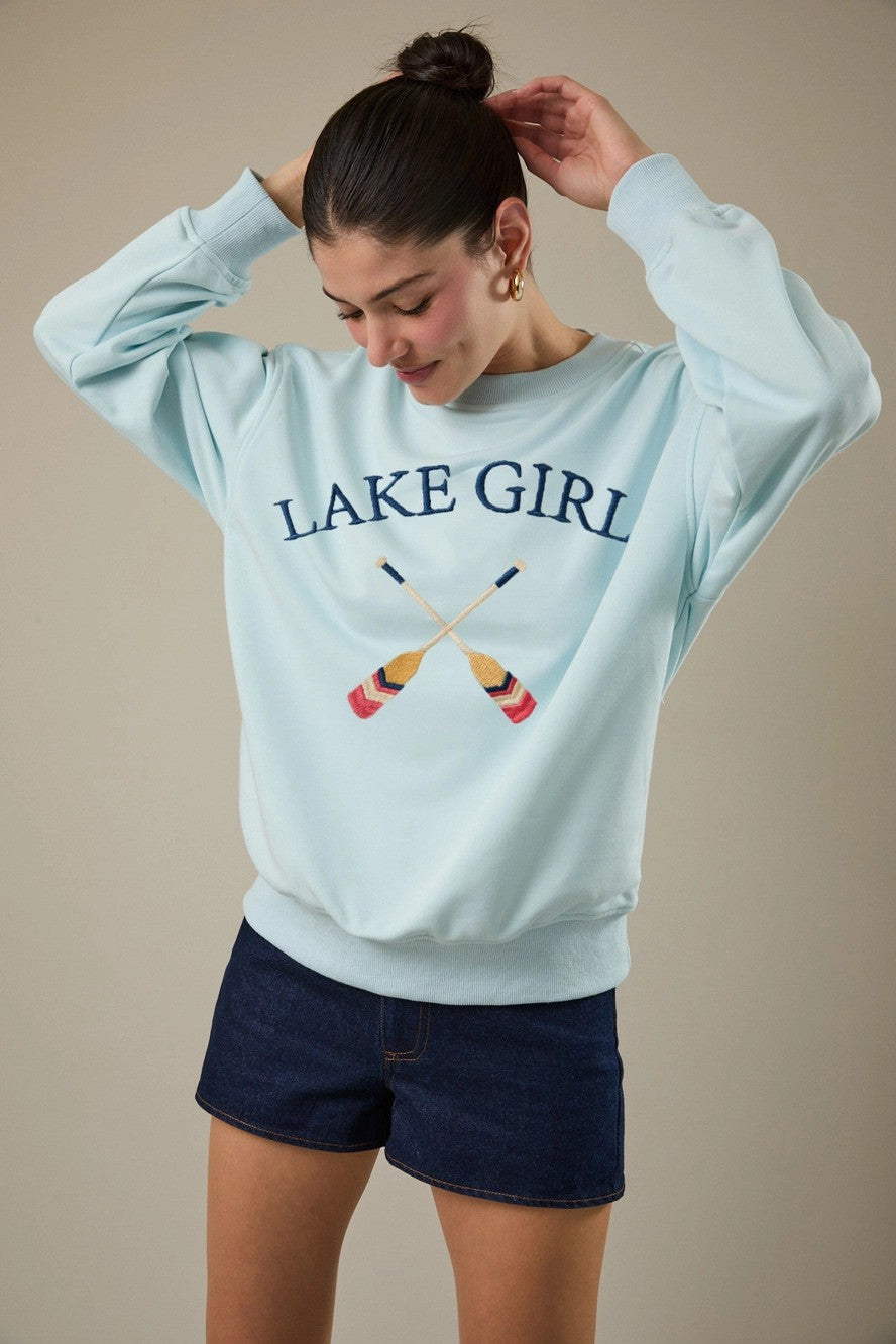 Round Neck Lake Gril Graphic Embroidered Sweatshirt