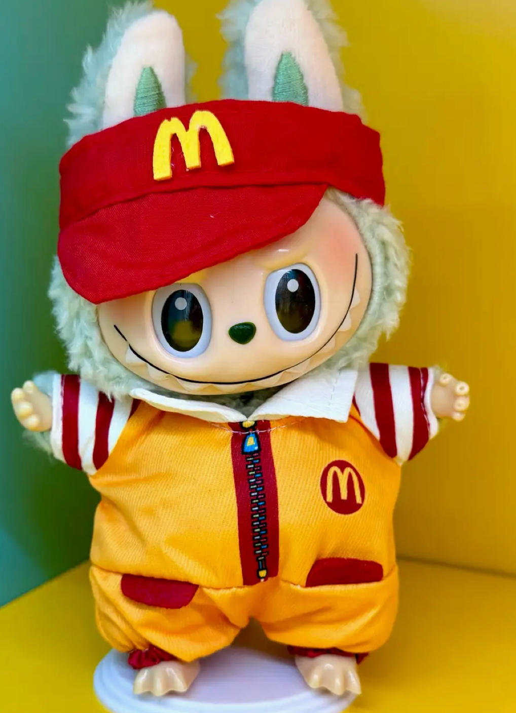 Labubu Outfit- Retro Fast Food Worker Outfit with Shoes
