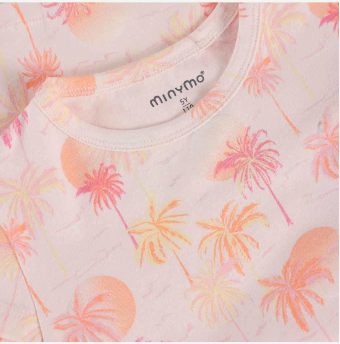 Minymo Raindrop on Roses Top
